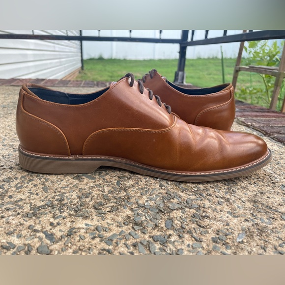 Cognac Steve Madden Plain Toe Oxford - Picture 8 of 11